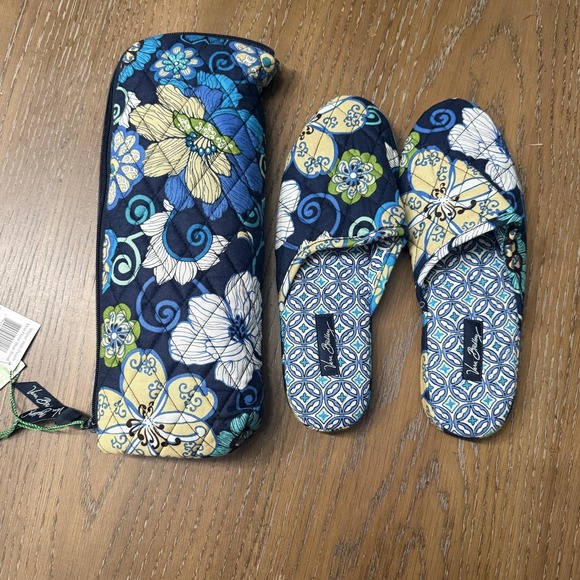 Vera Bradley Shoes - Vera Bradley Slippers Women Size Small 5-6 Multicolor Quilted Travel Case Floral